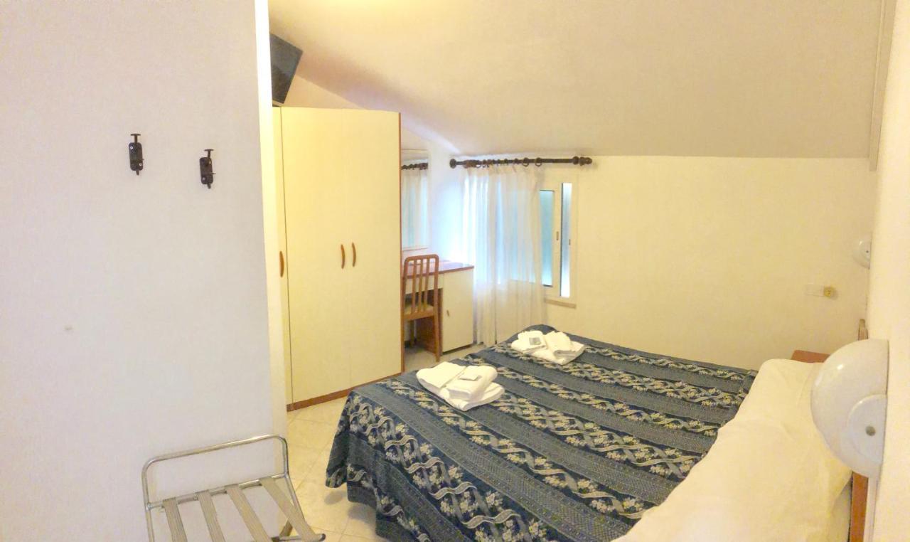 רימיני Hotel Villa Lieta מראה חיצוני תמונה