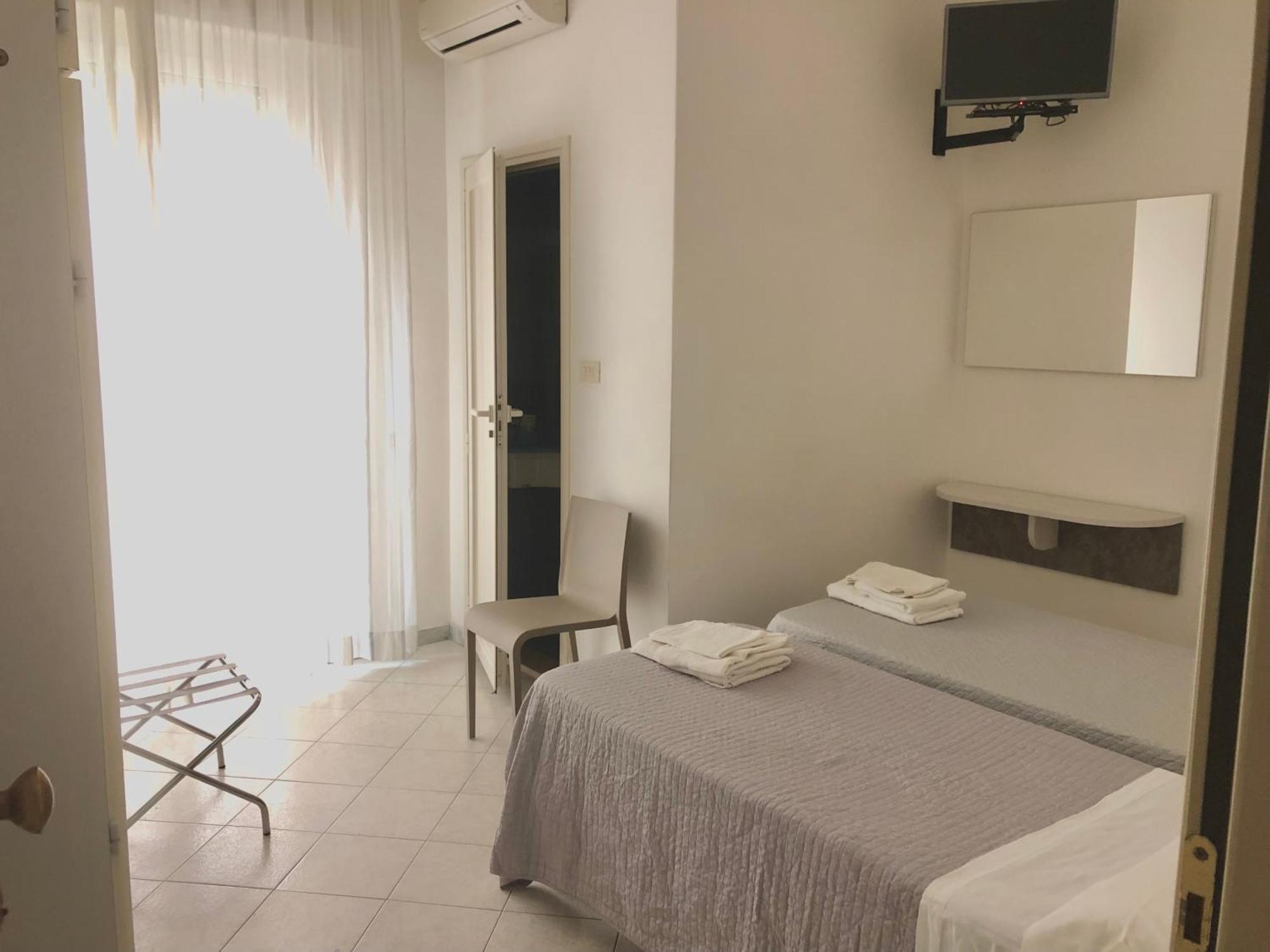 רימיני Hotel Villa Lieta מראה חיצוני תמונה