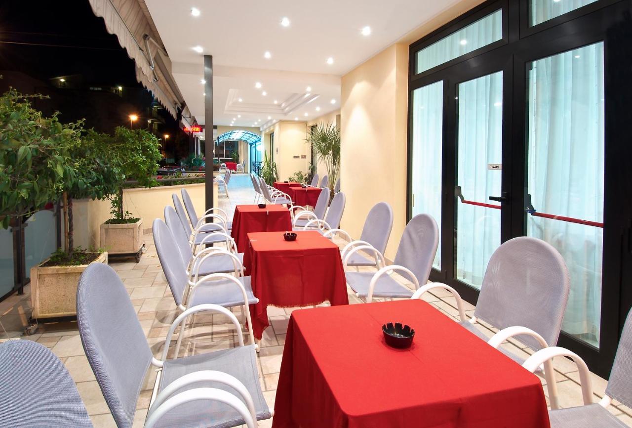 רימיני Hotel Villa Lieta מראה חיצוני תמונה