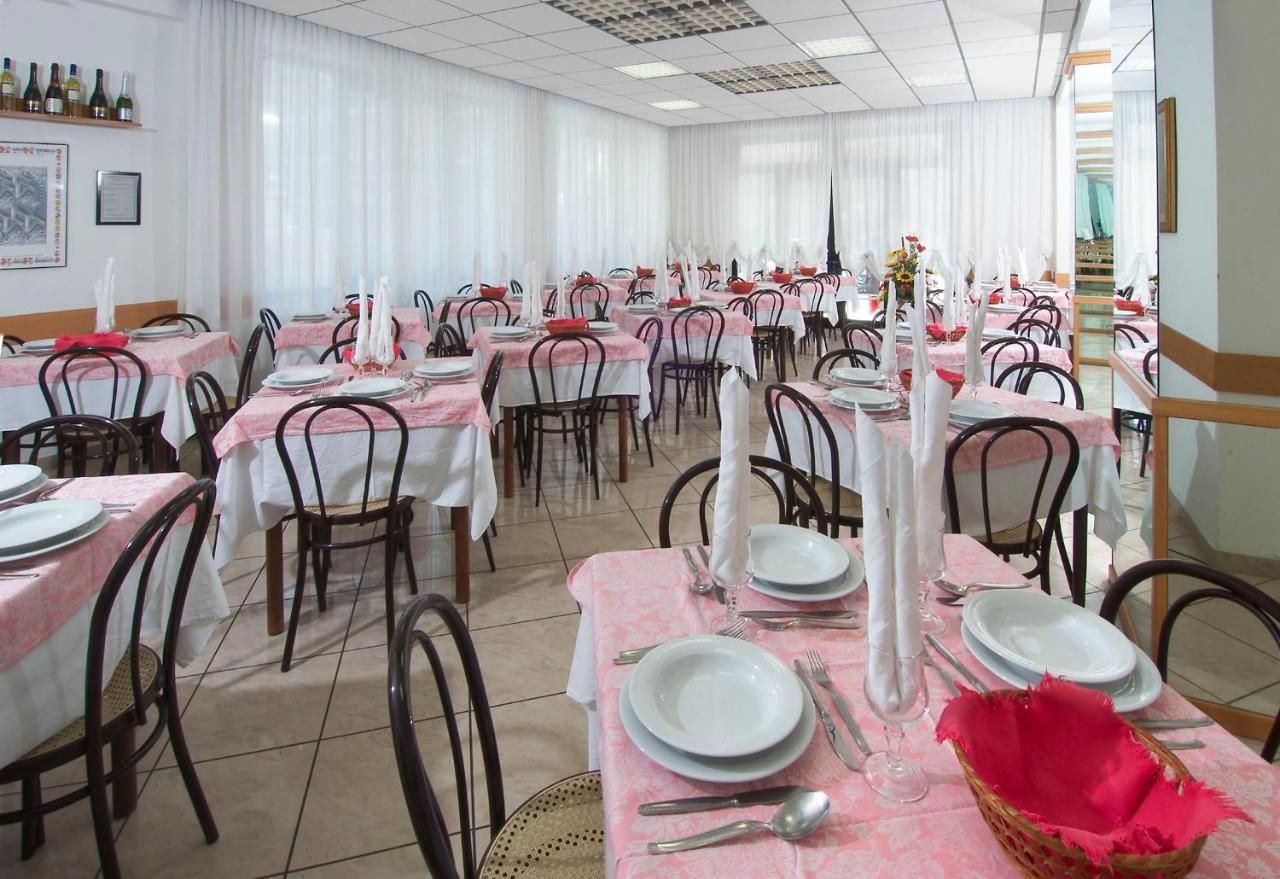 רימיני Hotel Villa Lieta מראה חיצוני תמונה