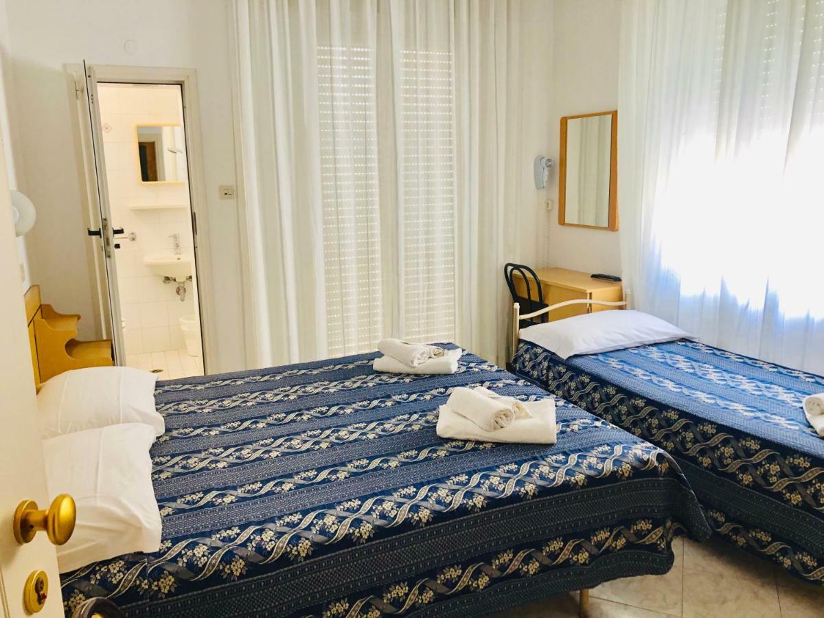 רימיני Hotel Villa Lieta מראה חיצוני תמונה